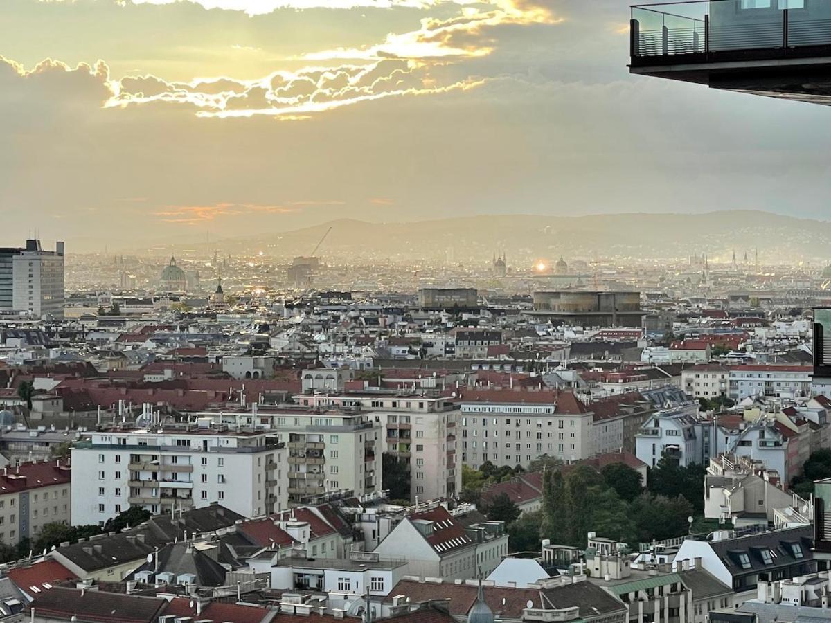 Triiiple Level 20 - Sonnenwohnen Apartment Mit Parkplatz Und Fantastischem Ausblick Vienna Exterior photo