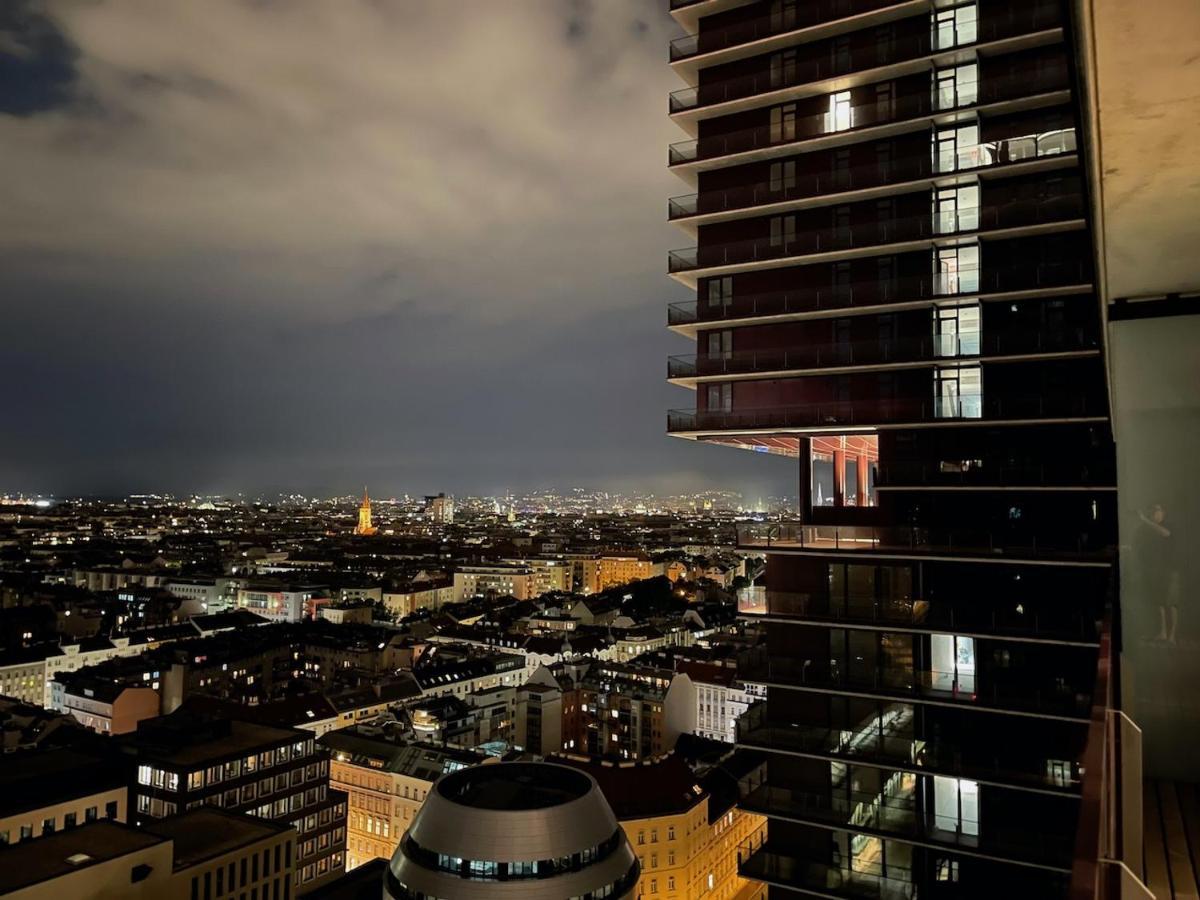 Triiiple Level 20 - Sonnenwohnen Apartment Mit Parkplatz Und Fantastischem Ausblick Vienna Exterior photo